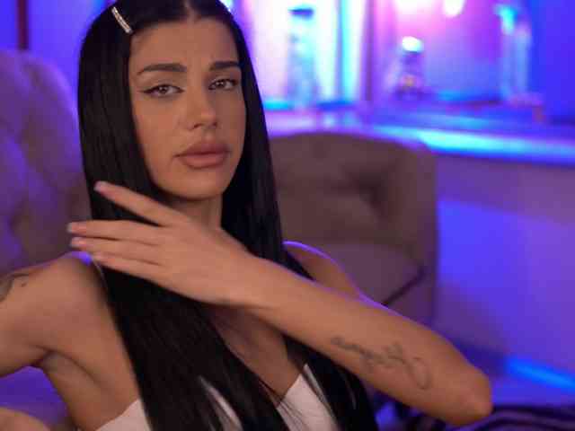 ArinaRhodes webcam