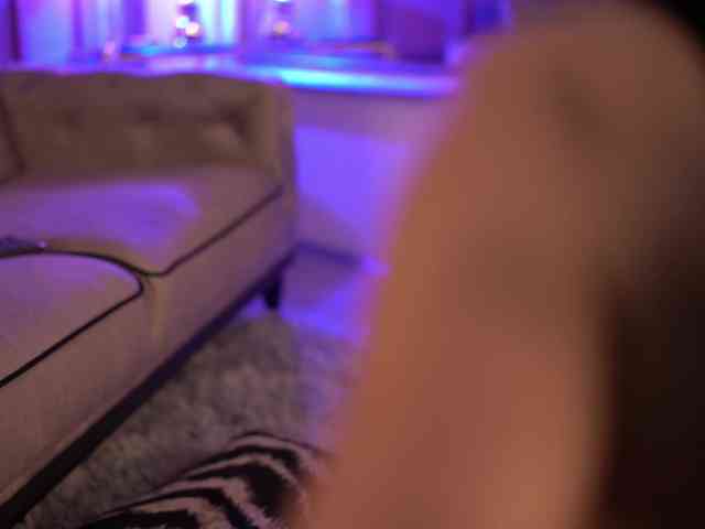 ArinaRhodes webcam