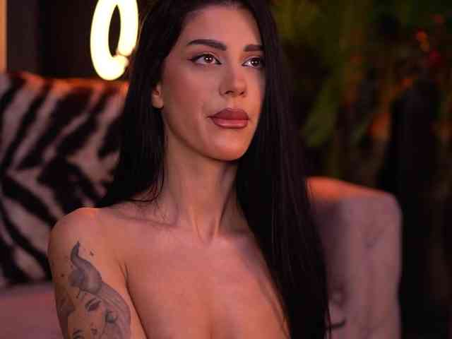 ArinaRhodes webcam