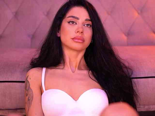 ArinaRhodes webcam