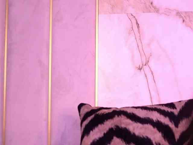 ArinaRhodes webcam