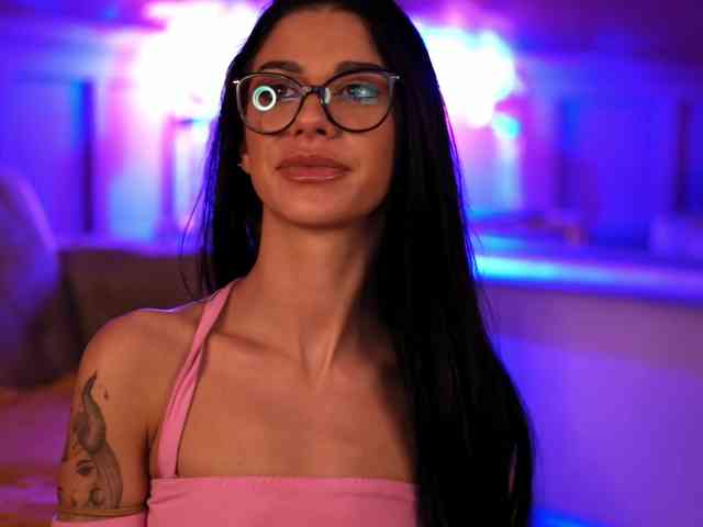 ArinaRhodes webcam