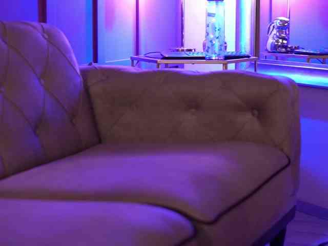 ArinaRhodes webcam