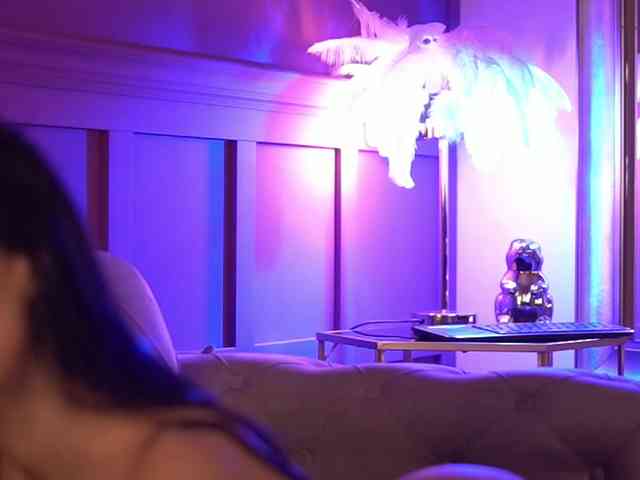 ArinaRhodes webcam