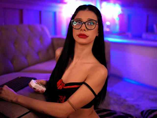 ArinaRhodes webcam