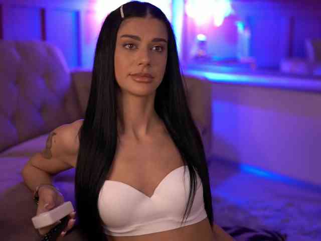 ArinaRhodes webcam
