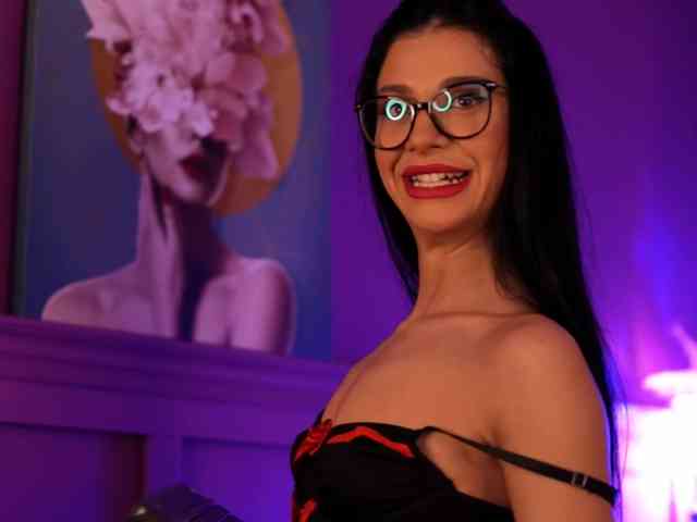 ArinaRhodes webcam