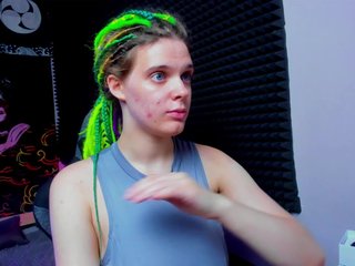 KIKIKrash Porn Show