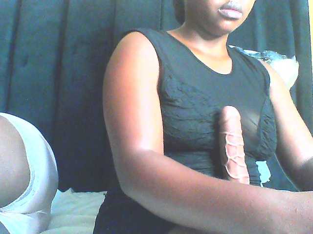EboniesBelle's BongaCams show and profile