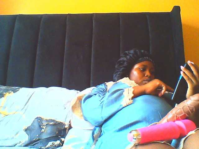 EboniesBelle's BongaCams show and profile