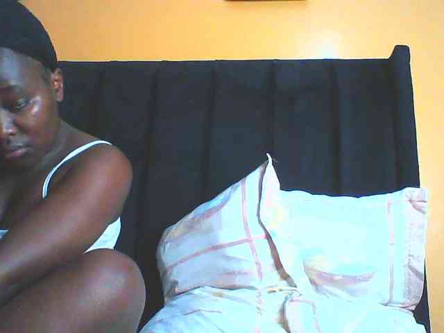 EboniesBelle EboniesBelle