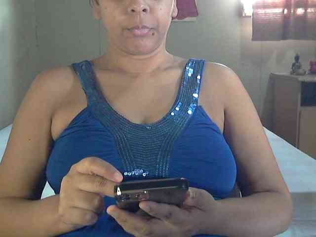 GeileEmmelly Live Webcam on BongaCams