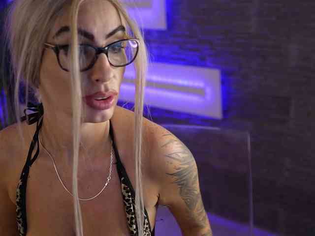 Sugar-Rushhh webcam