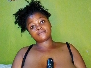 bigtitsqueen33 Porn Show