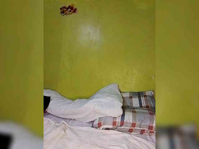 bigtitsqueen33 webcam