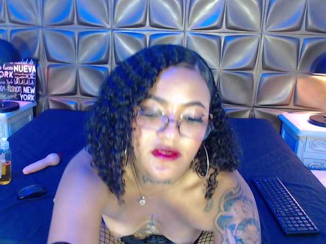 MeganLarsson webcam