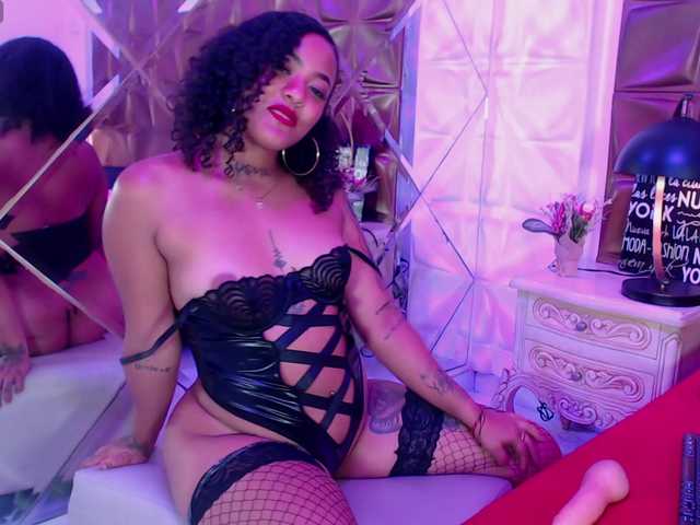  MeganLarsson chat room