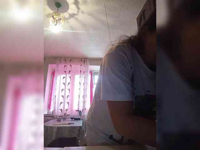 MaryHopkins webcam