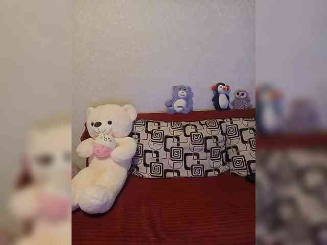 MaryHopkins webcam