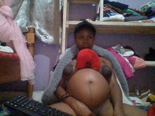 PrettyBelly Porn Show