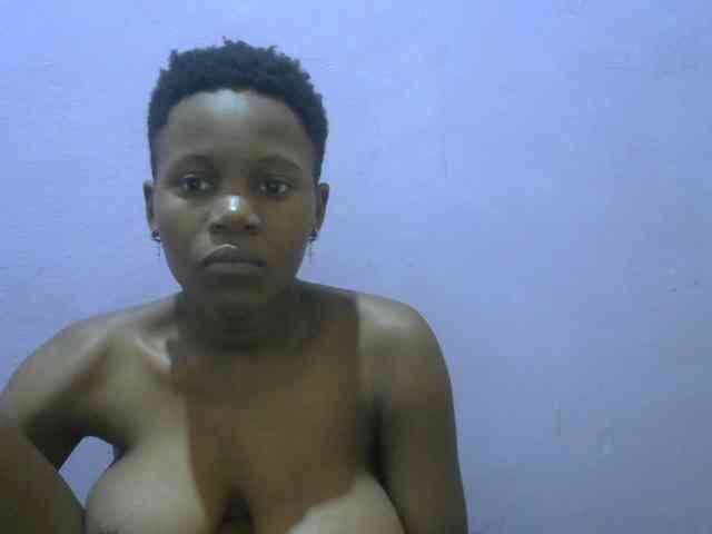 PrettyBelly webcam