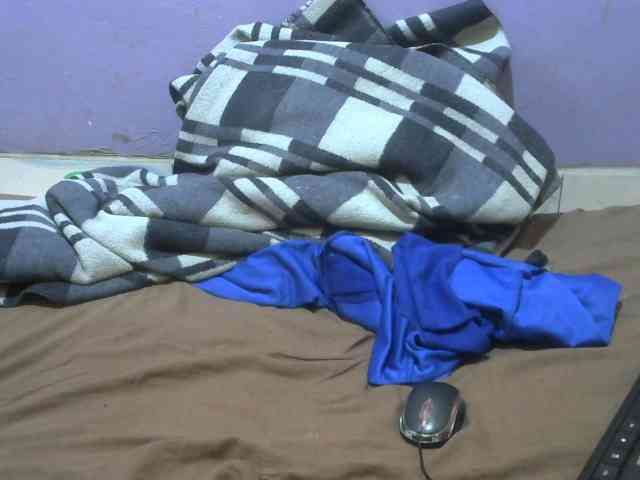 PrettyBelly webcam