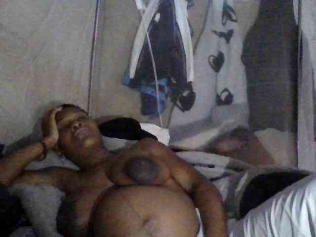 PrettyBelly webcam