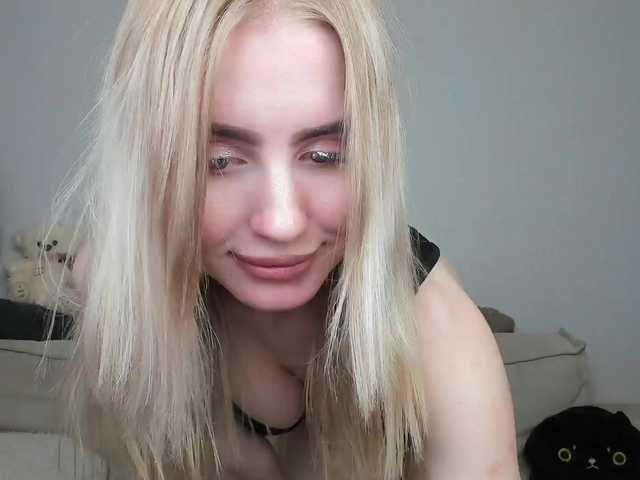 daeneryy from BongaCams is Freechat