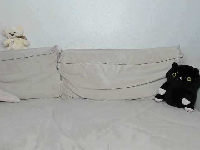 daeneryy's BongaCams show and profile