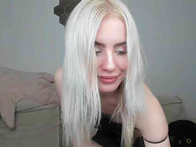 daeneryy webcam