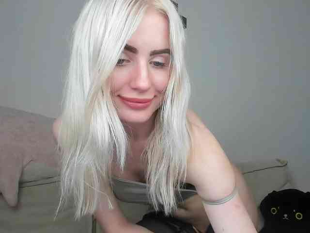 daeneryy webcam