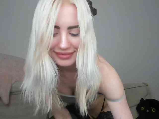 daeneryy webcam