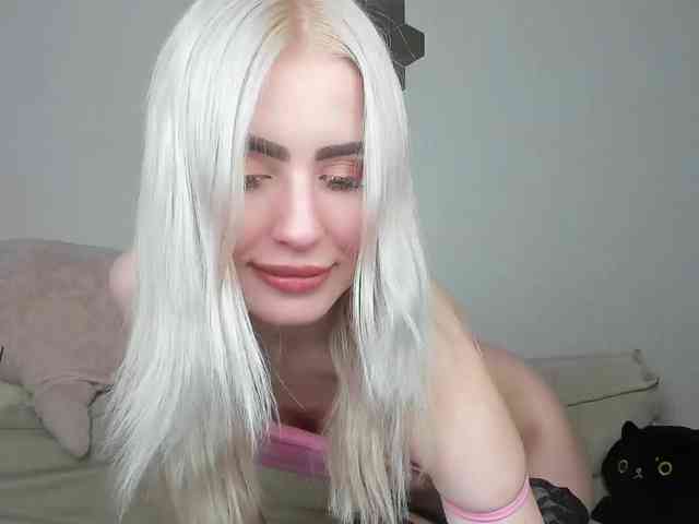 daeneryy webcam