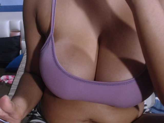  LeoAndKali chat room