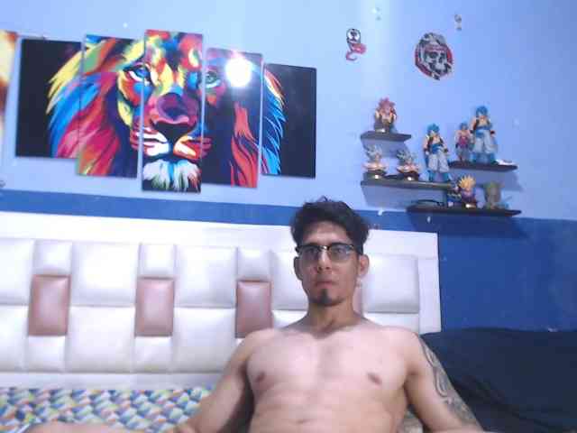 LeoAndKali webcam