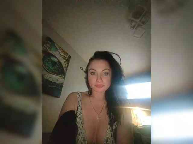IndikaSativa007 Live Webcam on BongaCams
