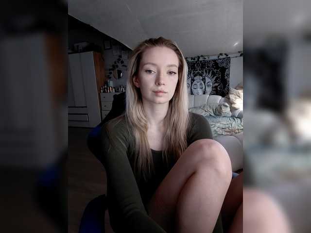 Yanusika's BongaCams show and profile