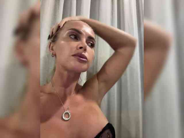 GeminiCode22's webcam live show