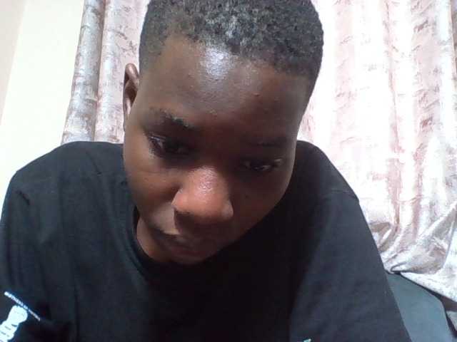 Sweetlilly2's BongaCams show and profile