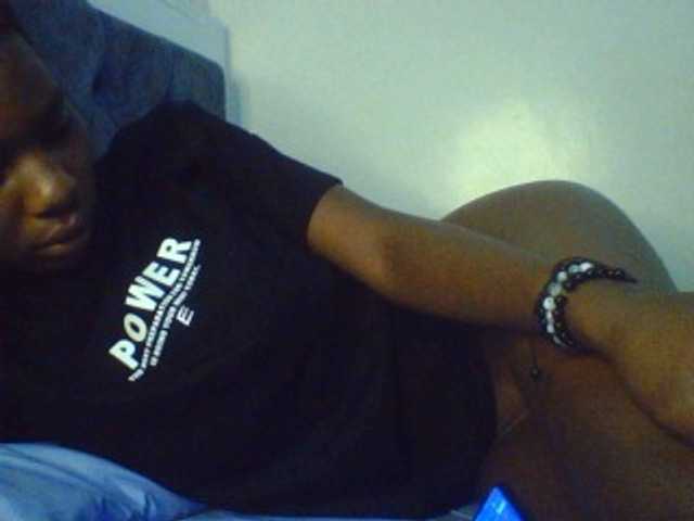 Sweetlilly2's BongaCams show and profile