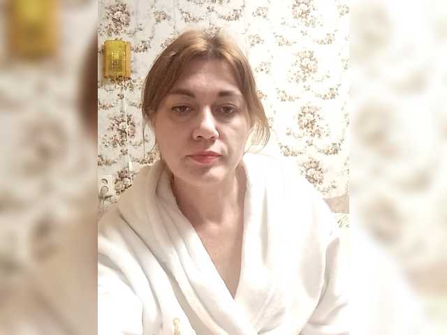 Ksenia85's BongaCams show and profile