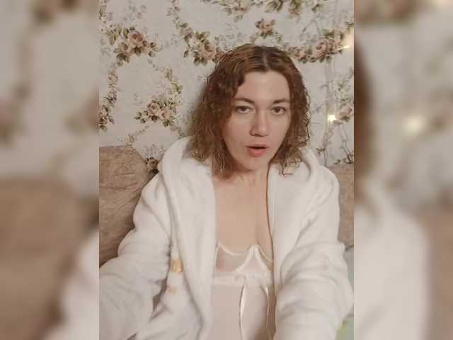 Ksenia85's BongaCams show and profile