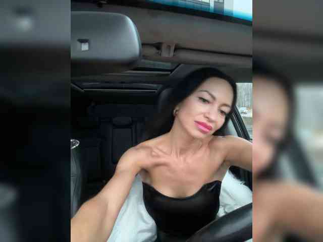 AdrienneBourget webcam