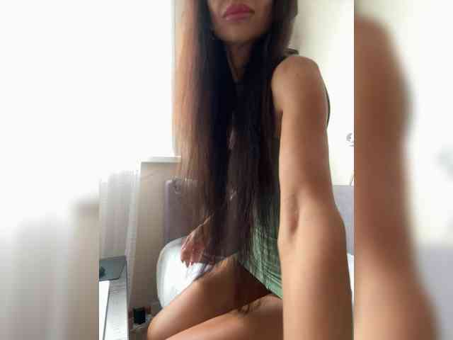 AdrienneBourget webcam