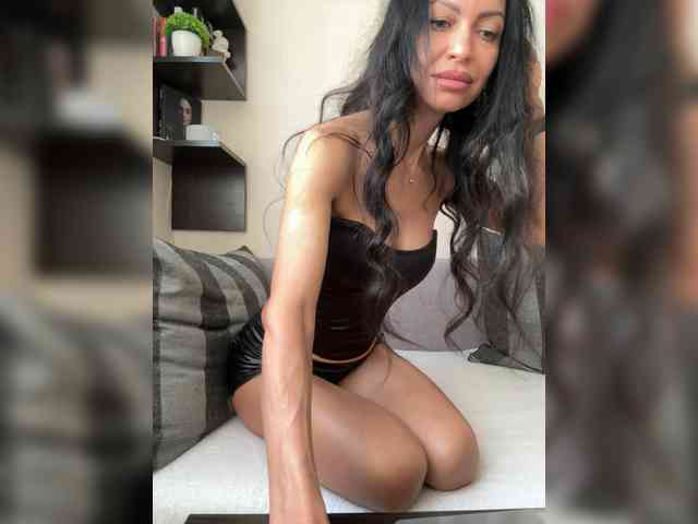 AdrienneBourget webcam