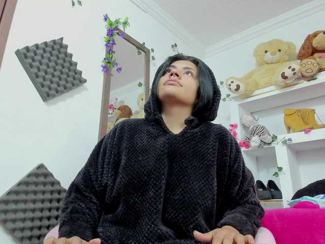 shantall's BongaCams show and profile