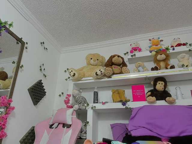 shantall's BongaCams show and profile