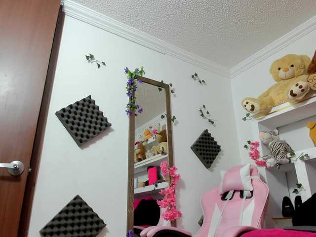 shantall's BongaCams show and profile