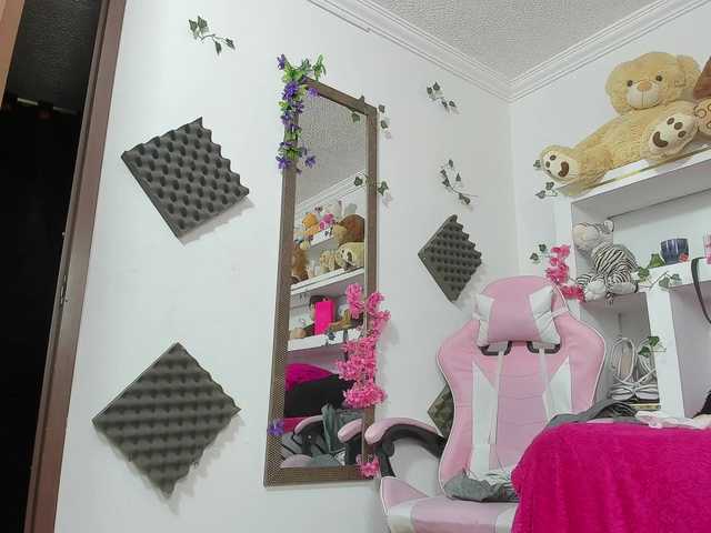 shantall's BongaCams show and profile