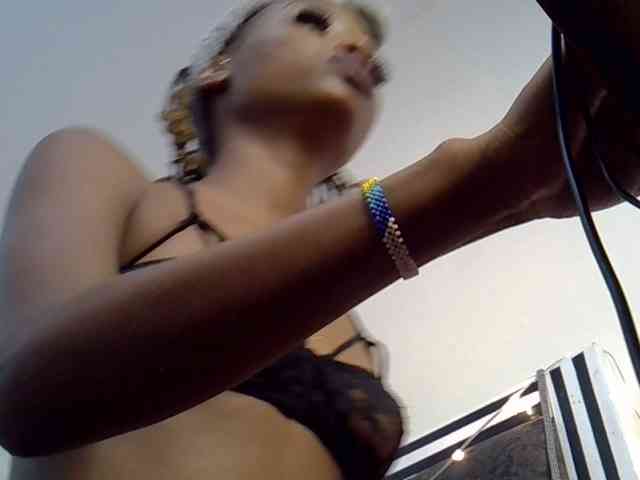 PetiteAlexa webcam
